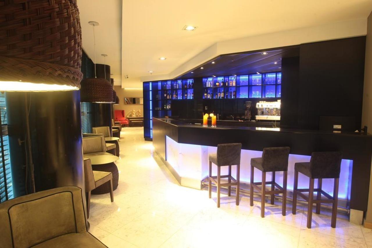 Yrigoyen 111 Hotel คอร์โดบา ภายนอก รูปภาพ