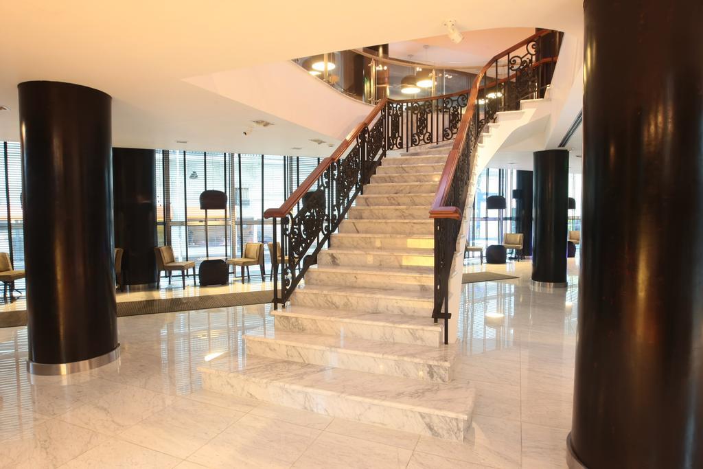 Yrigoyen 111 Hotel คอร์โดบา ภายนอก รูปภาพ