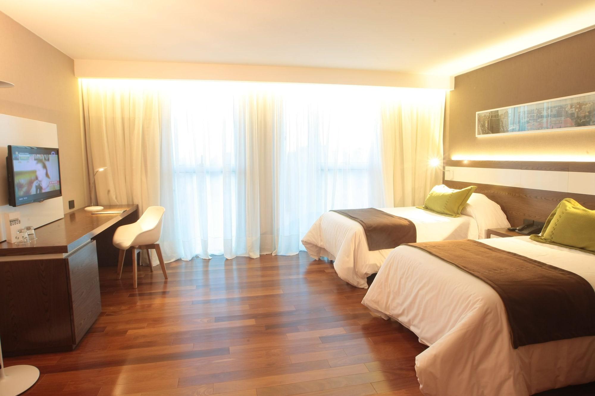Yrigoyen 111 Hotel คอร์โดบา ภายนอก รูปภาพ