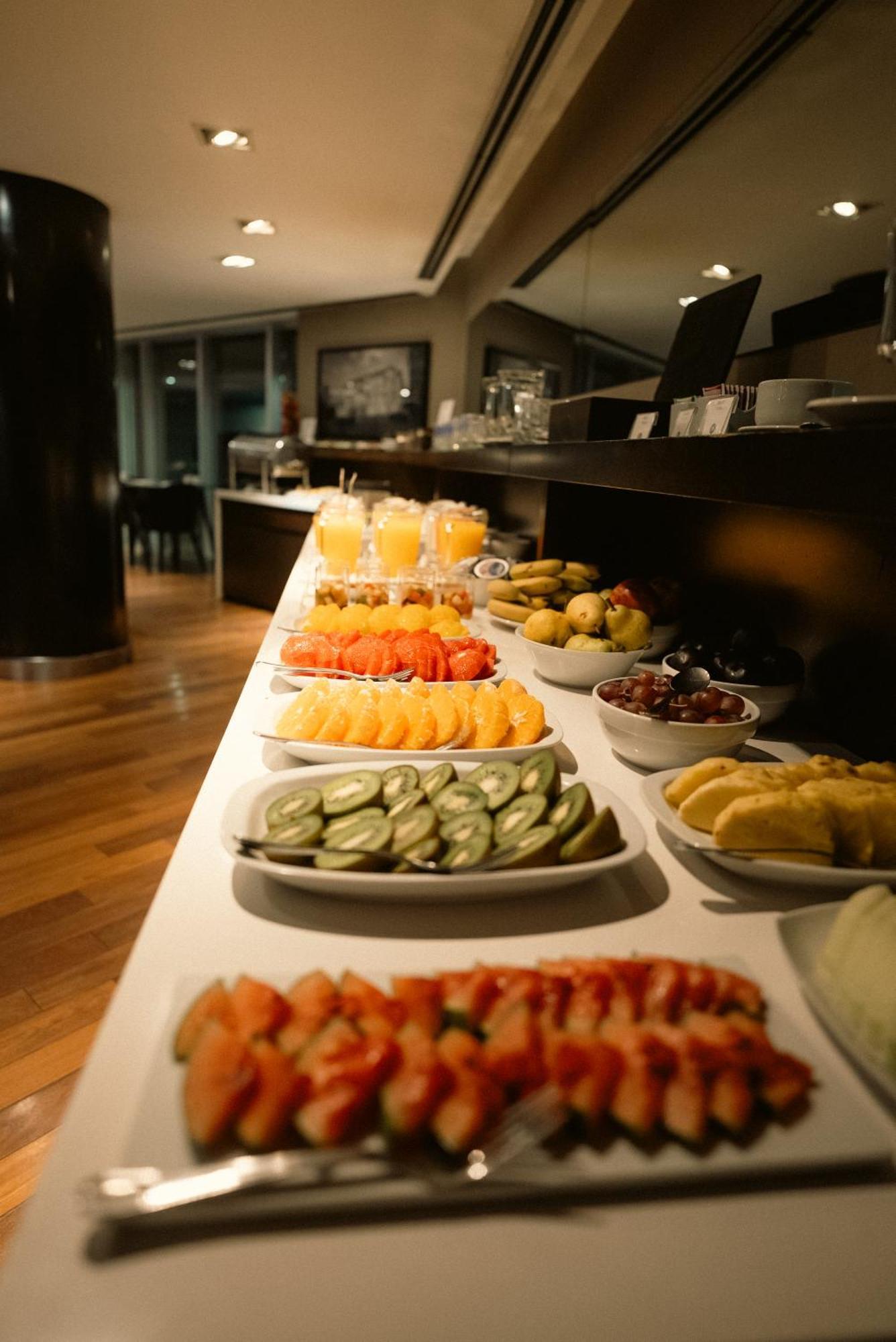 Yrigoyen 111 Hotel คอร์โดบา ภายนอก รูปภาพ