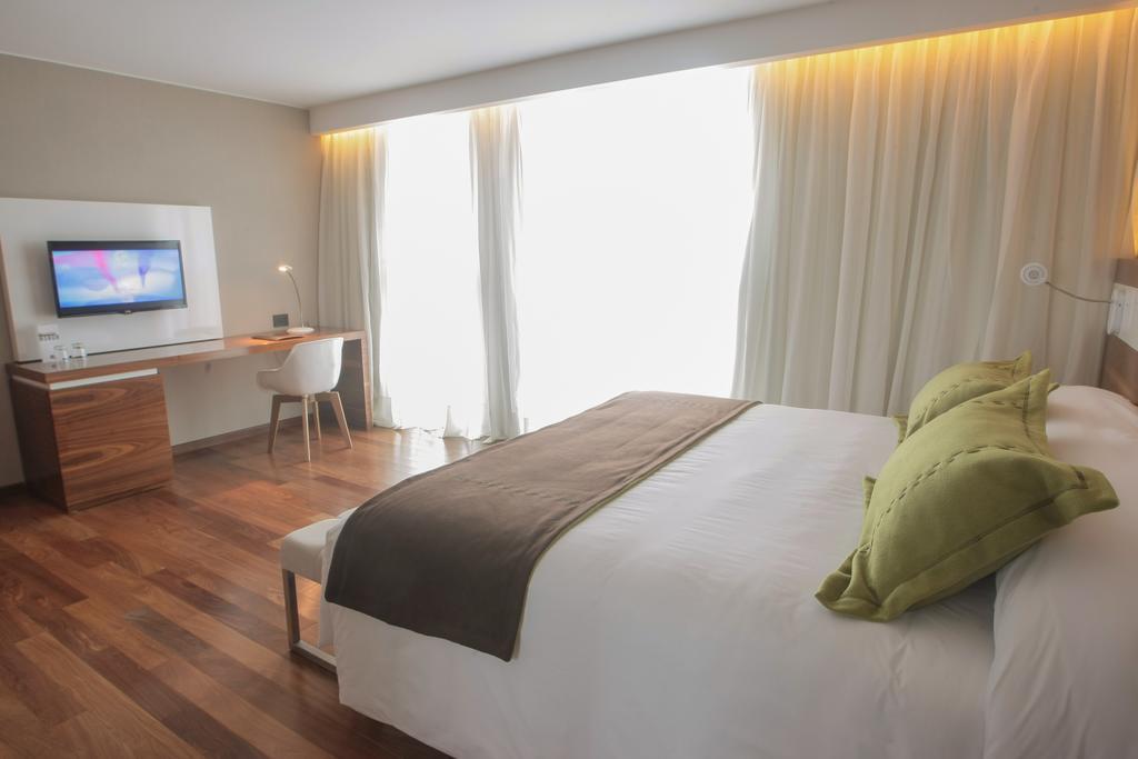Yrigoyen 111 Hotel คอร์โดบา ภายนอก รูปภาพ