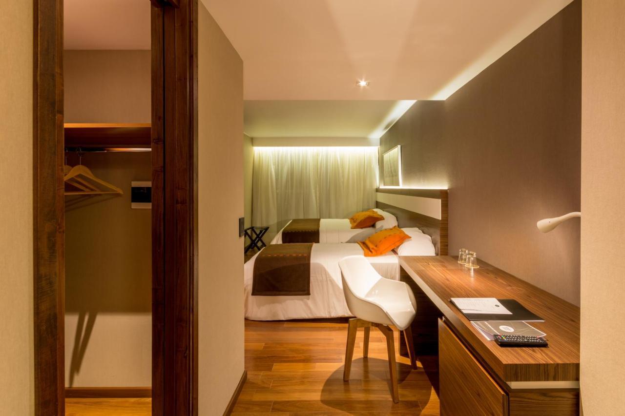 Yrigoyen 111 Hotel คอร์โดบา ภายนอก รูปภาพ