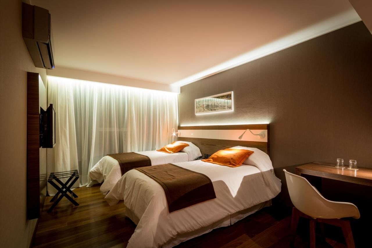 Yrigoyen 111 Hotel คอร์โดบา ภายนอก รูปภาพ